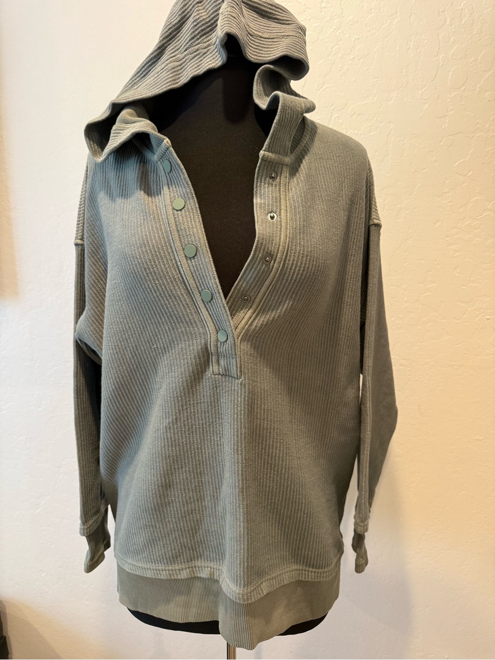 aerie Sage Green Ribbed Snap-Front Hooded Sweater - Picture 2 of 5